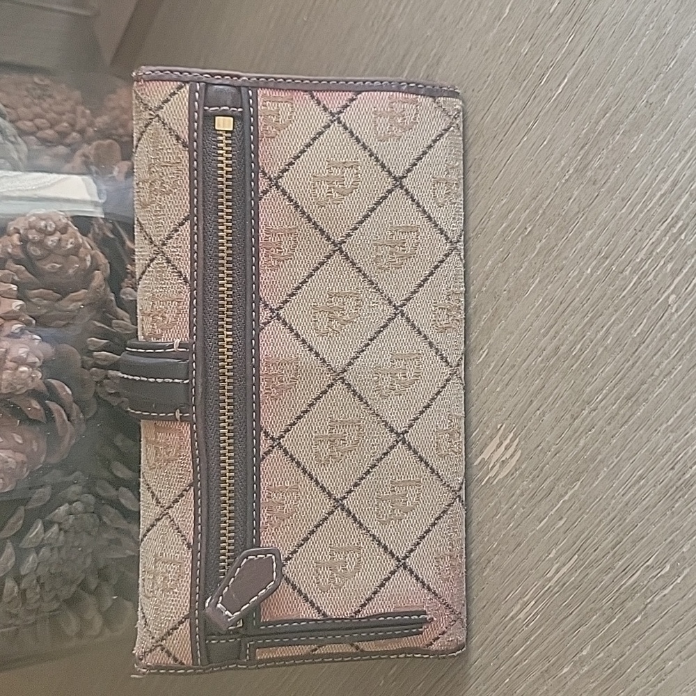 Dooney&Bourke vintage wallet - Picture 2 of 5